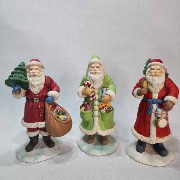 Set of 3 collectible porcelain Santa's. - Picture 5 of 16